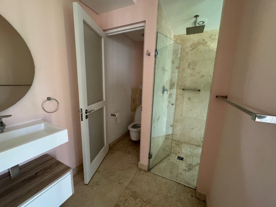 To Let 2 Bedroom Property for Rent in Vredehoek Western Cape